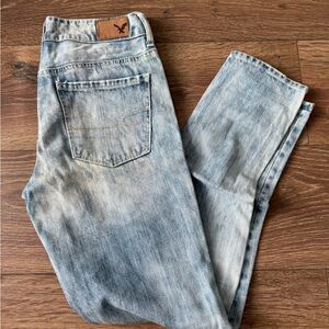 American Eagle tomgirl jeans
